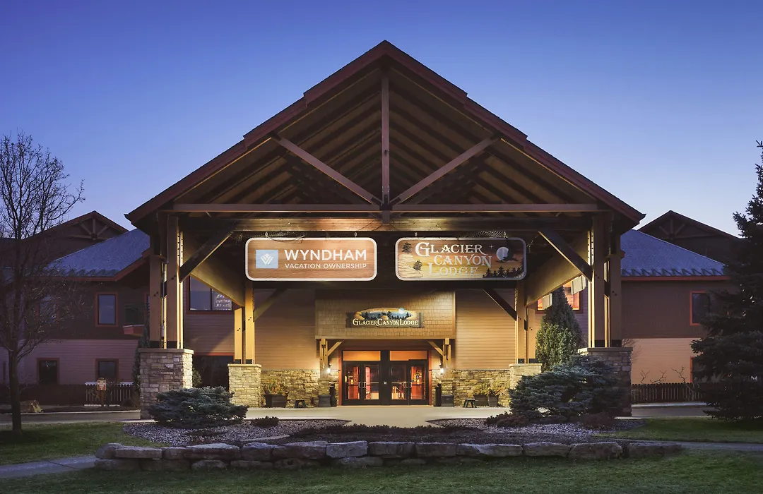 Club Wyndham Glacier Canyon-1